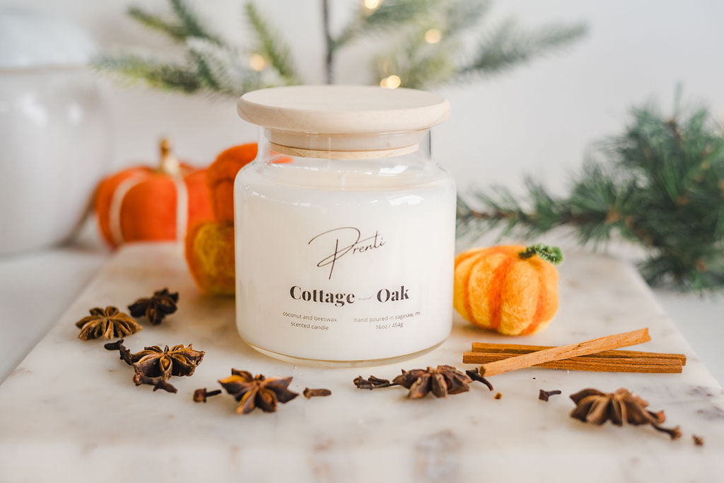 Cottage and Oak Candle